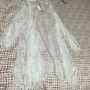White lace kimono
